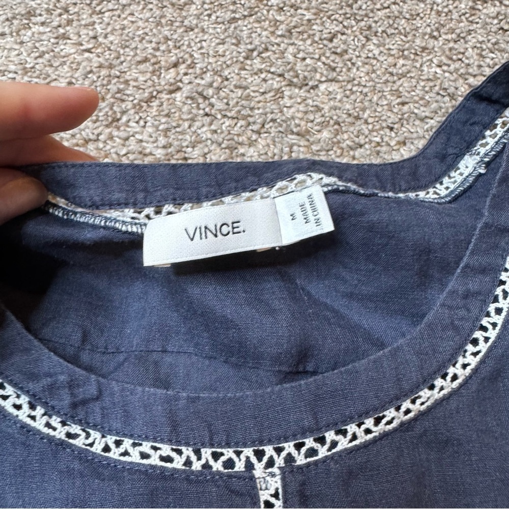 VINCE Navy Lace Insert Ramie Shell Tank size M - Picture 4 of 6